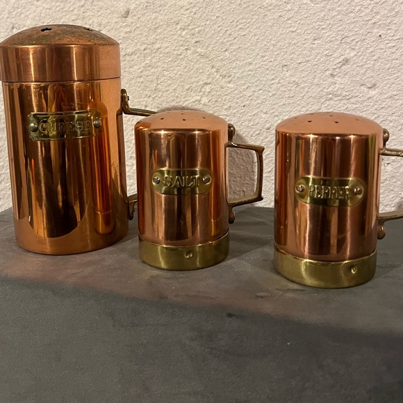 Vintage 1970 Dutch Salt and Pepper with Cheese shakers (Copper) - Picture 1 of 2